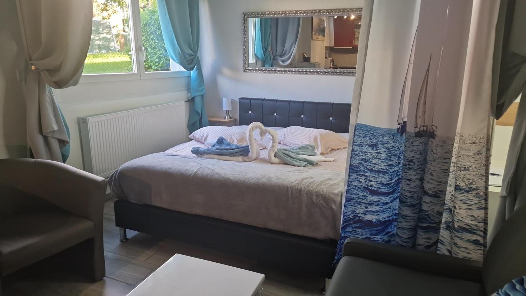 Chez Moumie Studio Meublee La Grande-Beroche Ngoại thất bức ảnh